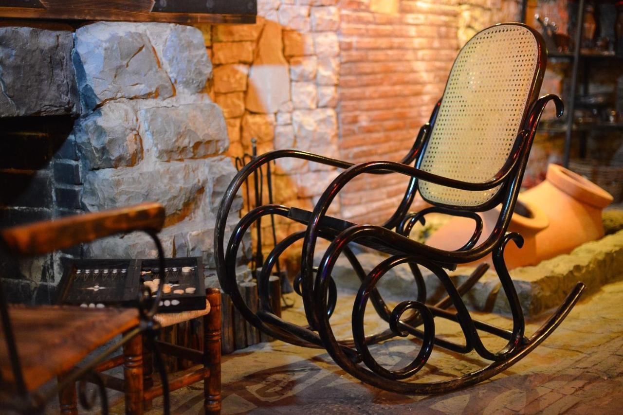 Ponto Gallery Tbilisi Exterior foto
