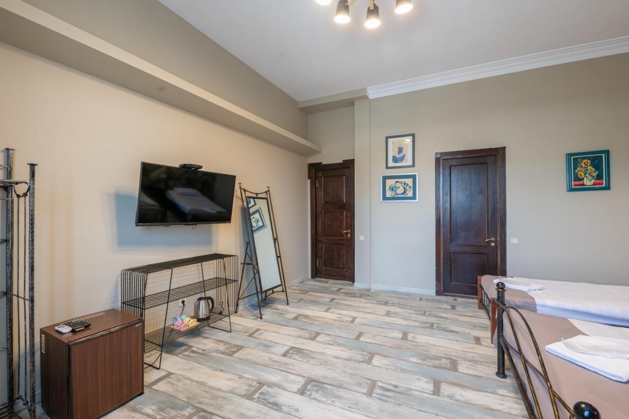 Ponto Gallery Tbilisi Exterior foto