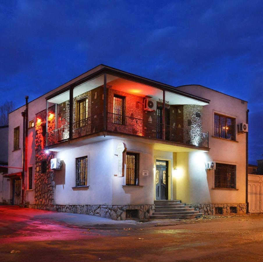 Ponto Gallery Tbilisi Exterior foto